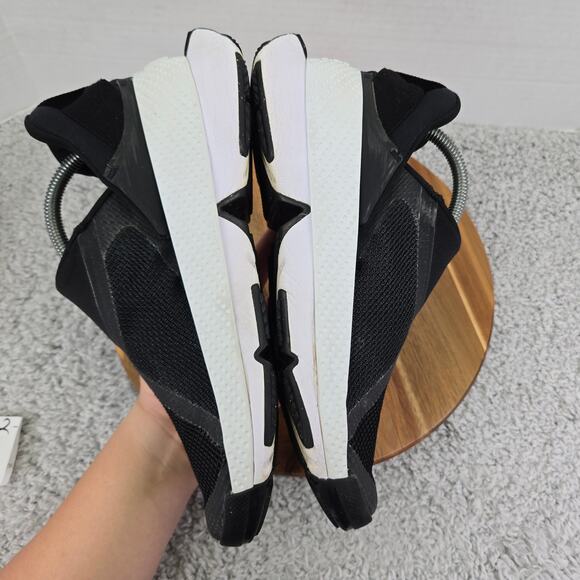 Nike Go FlyEase Easy Slip On Black White Hands Free Daily Sneaker Womens 9.5 - Picture 8 of 15